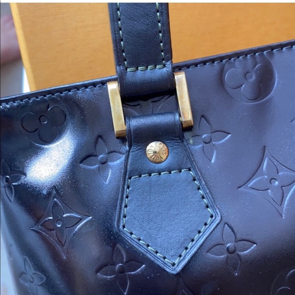Authentic Louis Vuitton Houston Vernis Tote Bag Excl.1680$ - Picture 2 of 6